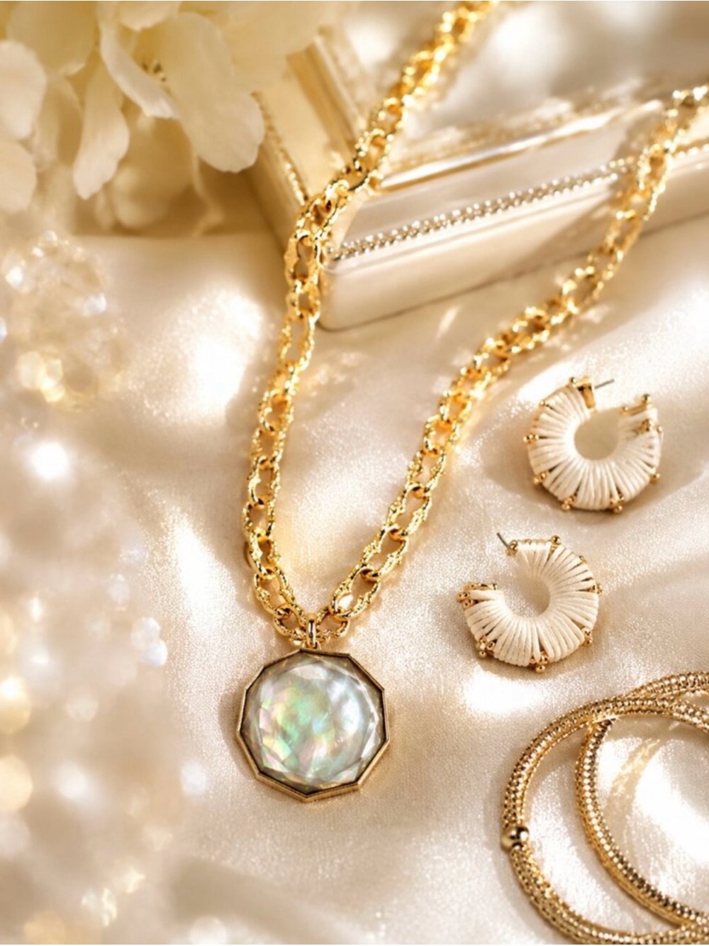 Park Lane Kyla Shell Necklace Gold - Picture 4 of 6